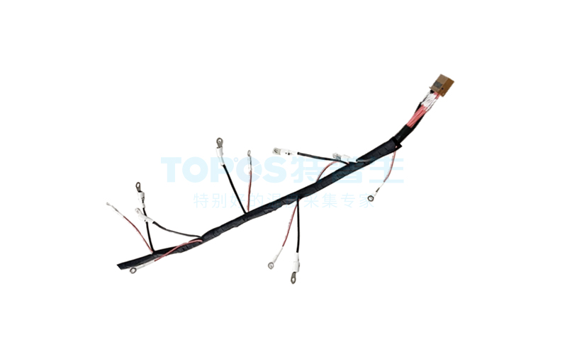 Energy storage temperature collection harness